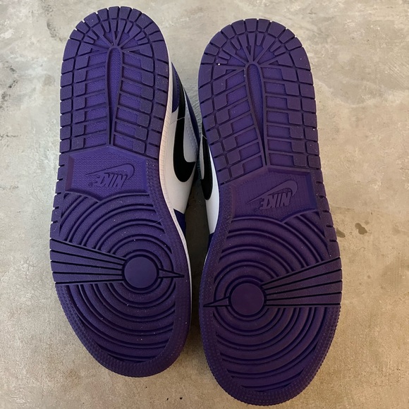 court purple jordan 1 6.5